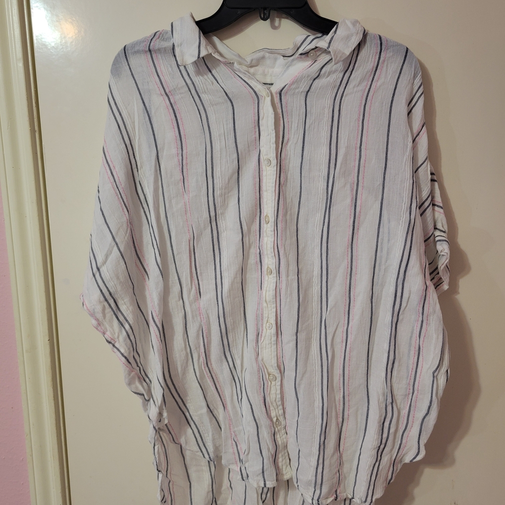 Aerie Ivory Top with Pink and Black Accents